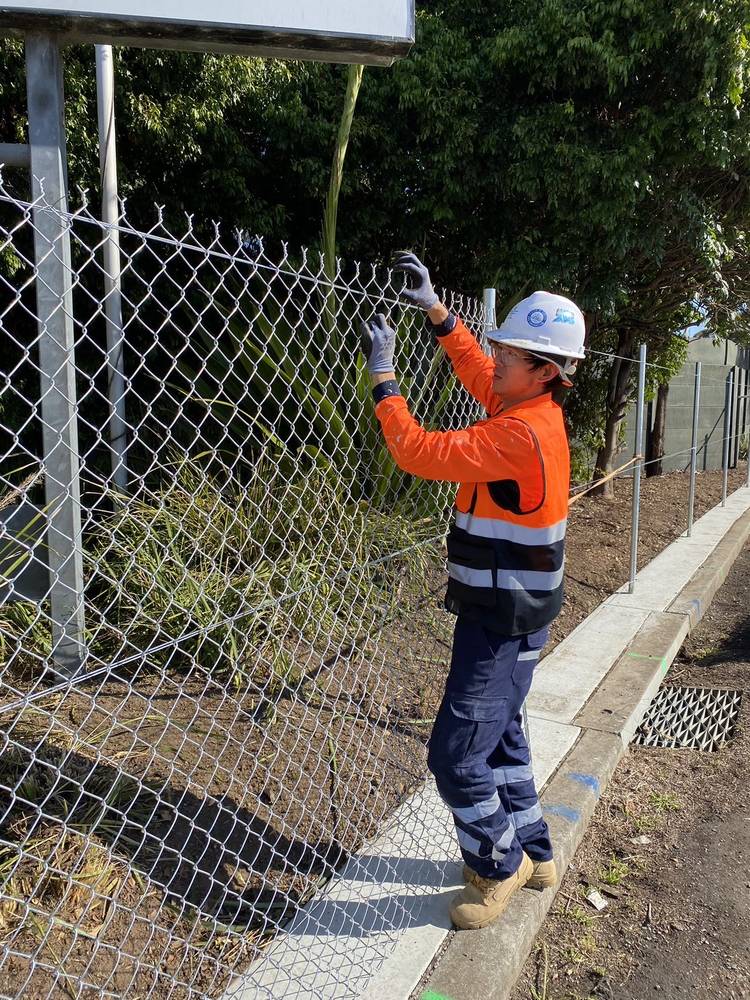 Beraal Group Fencing team installing a fence